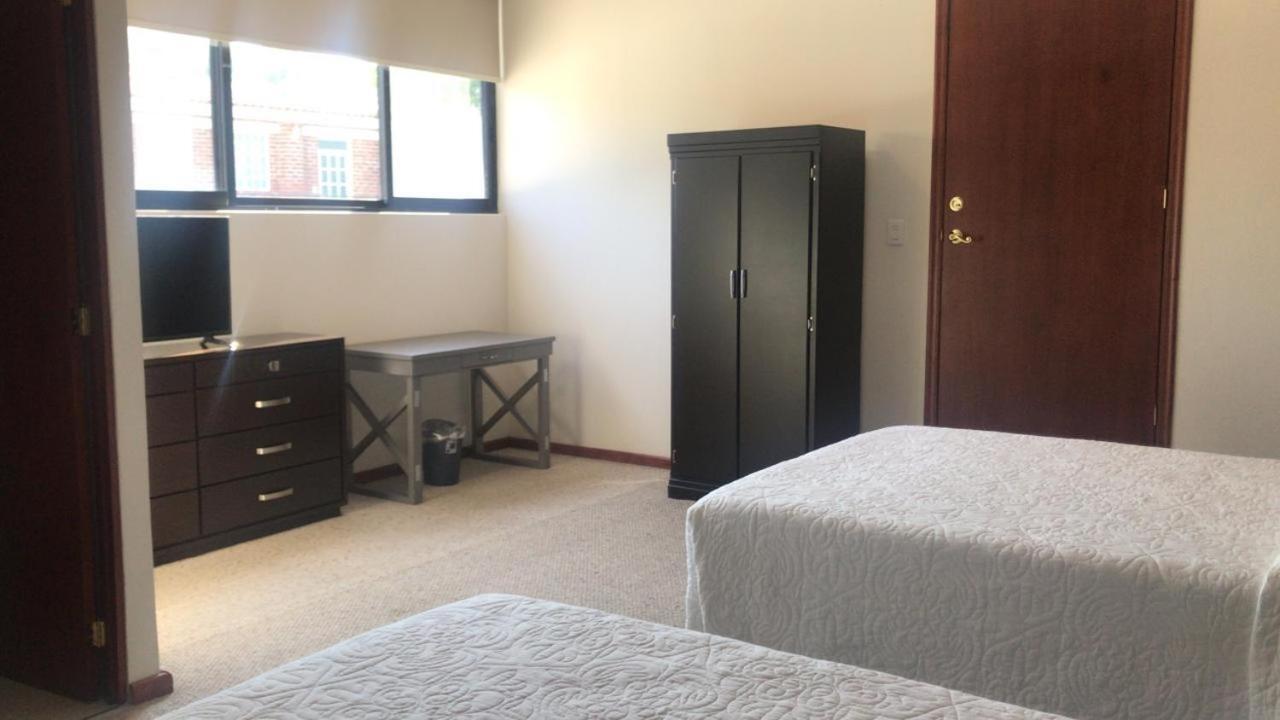 Hotel Candelero Yuriria Экстерьер фото